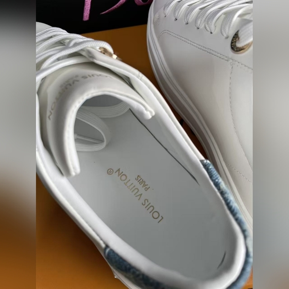 Louis Vuitton Time Out Sneaker - Picture 13 of 16